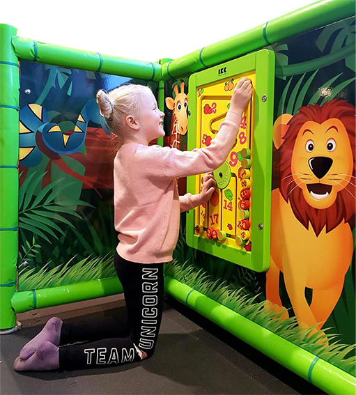 Play Corners